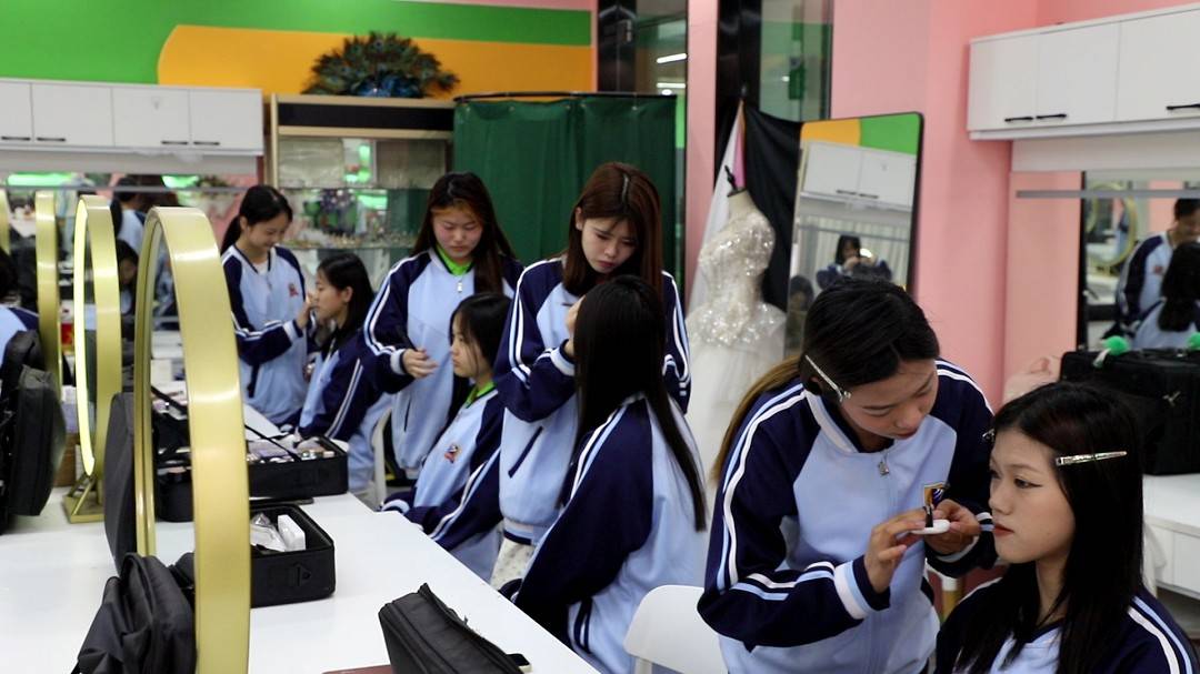 培训性价比高的美妆培训学校推荐不朽情缘电子游戏漫谈专业美妆(图3)