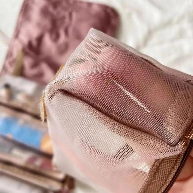 包就够了分类收纳4小包可独立使用这才是包包该有的样子！mg不朽情缘游戏平台全家旅行洗护四合一化妆收纳包这1小(图14)