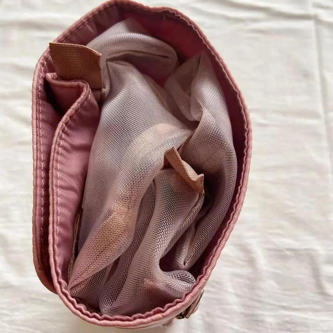 包就够了分类收纳4小包可独立使用这才是包包该有的样子!mg不朽情缘游戏平台全家旅行洗护四合一化妆收纳包这1小(图17) 包就够了分类收纳4小包可独立使用这才是包包该有的样子!mg不朽情缘游戏平台全家旅行洗护四合一化妆收纳包这1小(图17)